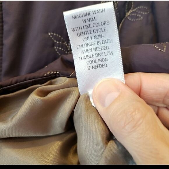 CROFT & BARROW Quilted Full-zip Floral Embroidered Vest Medium Petite - Picture 4 of 7